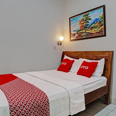 Oyo 92638 Jr Residence Syariah Medan Eksteriør bilde