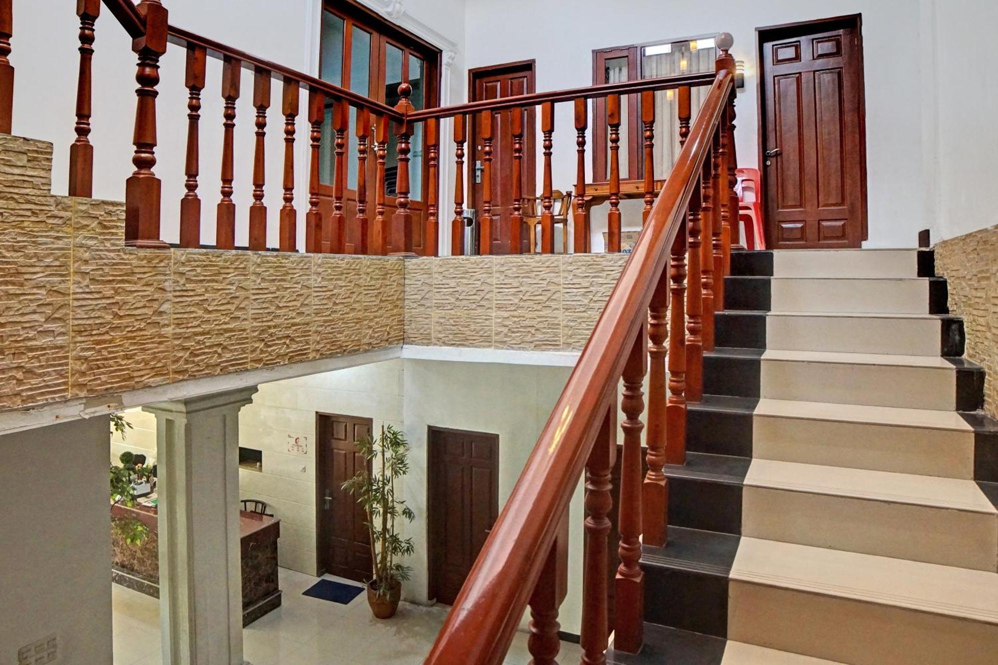 Oyo 92638 Jr Residence Syariah Medan Eksteriør bilde
